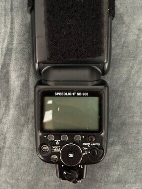 Nikon SB 900 Flashunit with Pocketwizards